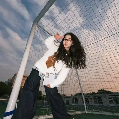 姚美一